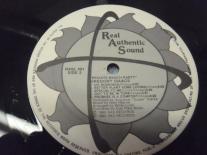 00_-_gregory_isaacs_-_private_beach_party_-_label.jpg